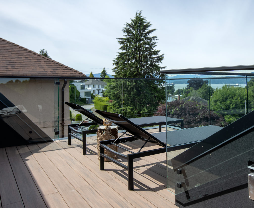 Madeleine Design Group Rooftop Deck